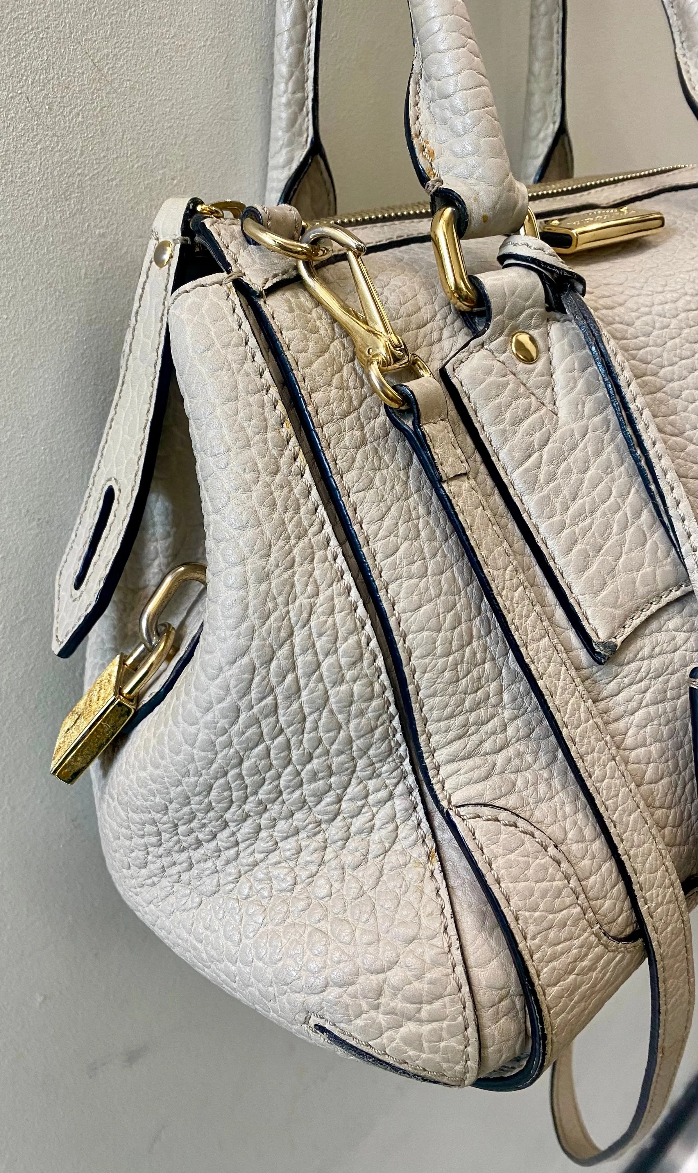 BURBERRY HERITAGE GRAINED LEATHER SMALL GLADSTONE SATCHEL