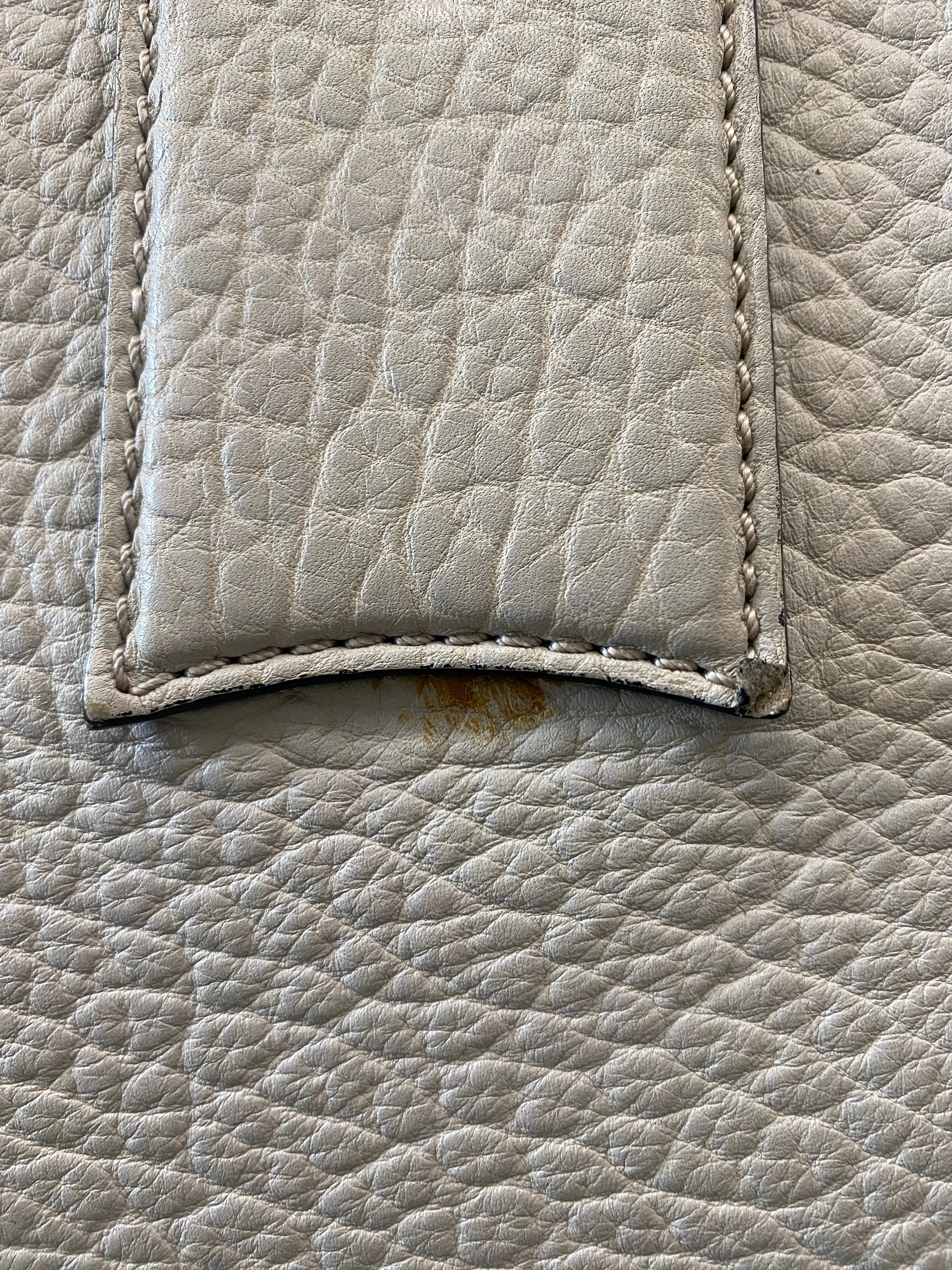BURBERRY HERITAGE GRAINED LEATHER SMALL GLADSTONE SATCHEL