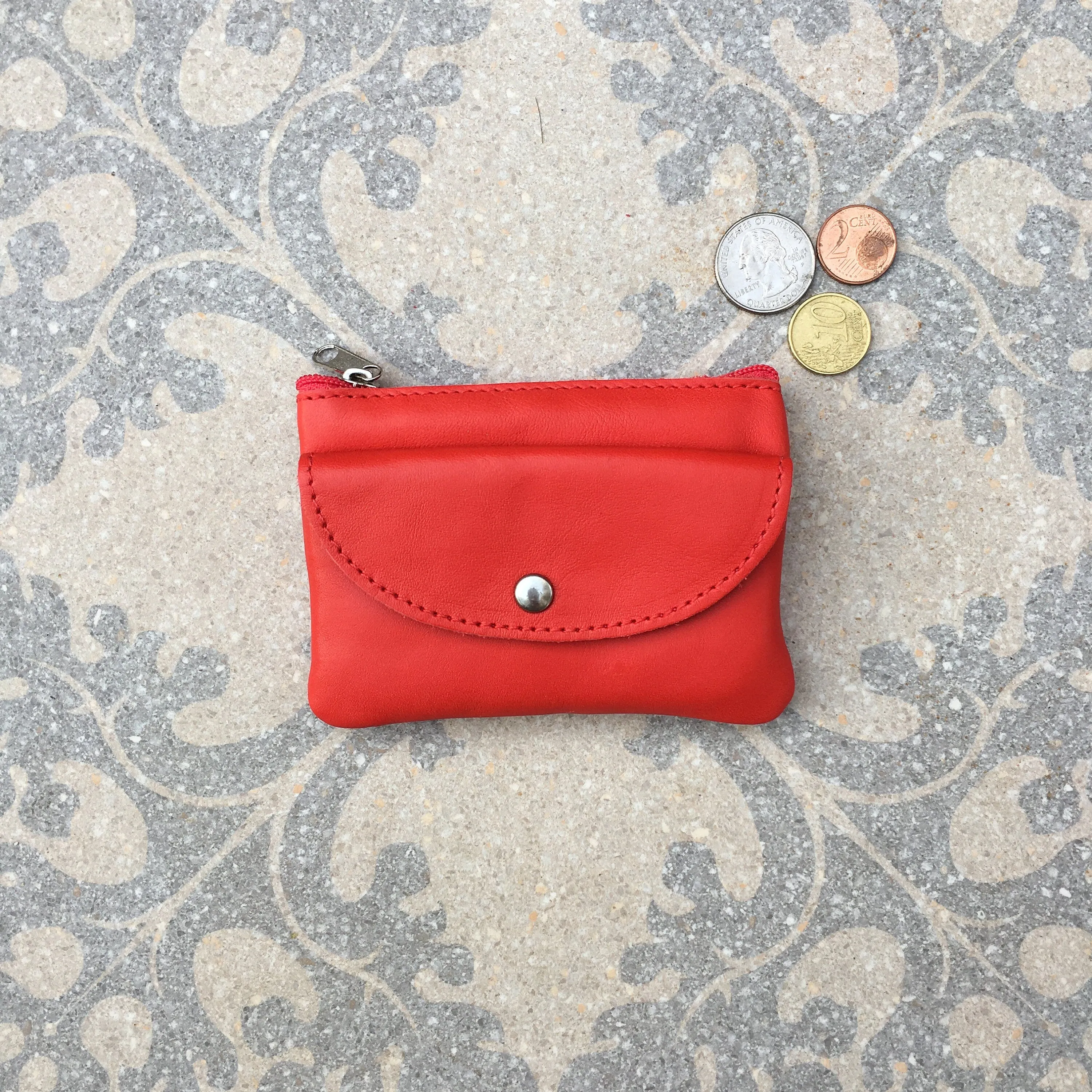 Small purse in RED  in genuine leather with zippers and pocket. Fits credit cards, coins, bills. RED leather wallet